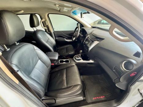 NISSAN Frontier 2.3 ATTACK CABINE DUPLA 4X4 BI-TURBO DIESEL AUTOMTICO, Foto 7