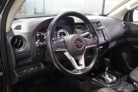 NISSAN Frontier 2.3 16V PRO4X CABINE DUPLA 4X4 BI-TURBO DIESEL AUTOMTICO, Foto 4