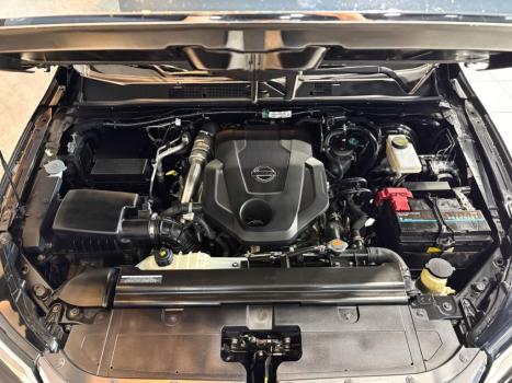 NISSAN Frontier 2.3 16V PLATINUM CABINE DUPLA 4X4 BI-TURBO DIESEL AUTOM�TICO, Foto 10