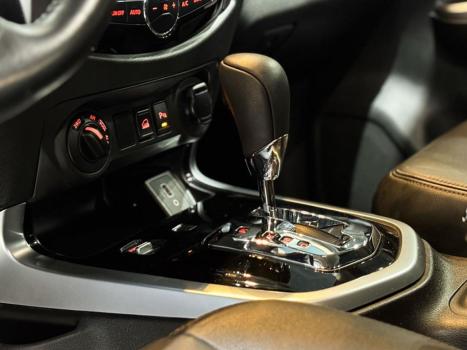 NISSAN Frontier 2.3 16V PLATINUM CABINE DUPLA 4X4 BI-TURBO DIESEL AUTOM�TICO, Foto 16