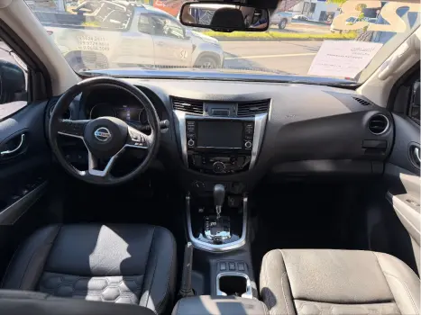 NISSAN Frontier 2.3 16V PLATINUM CABINE DUPLA 4X4 BI-TURBO DIESEL AUTOM�TICO, Foto 10