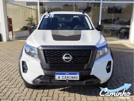 NISSAN Frontier 2.3 ATTACK CABINE DUPLA 4X4 BI-TURBO DIESEL AUTOM�TICO, Foto 2