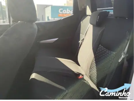 NISSAN Frontier 2.3 ATTACK CABINE DUPLA 4X4 BI-TURBO DIESEL AUTOM�TICO, Foto 7