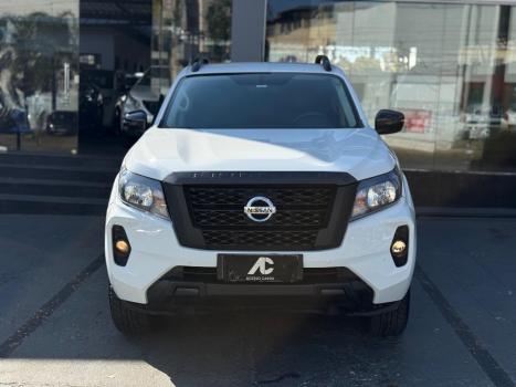 NISSAN Frontier 2.3 ATTACK CABINE DUPLA 4X4 BI-TURBO DIESEL AUTOM�TICO, Foto 3