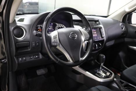 NISSAN Frontier 2.3 ATTACK CABINE DUPLA 4X4 BI-TURBO DIESEL AUTOM�TICO, Foto 4