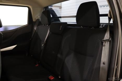 NISSAN Frontier 2.3 ATTACK CABINE DUPLA 4X4 BI-TURBO DIESEL AUTOM�TICO, Foto 8