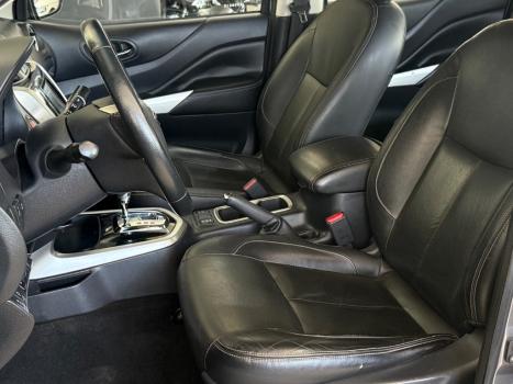 NISSAN Frontier 2.3 16V LE 4X4 CABINE DUPLA BI-TURBO DIESEL AUTOM�TICO, Foto 8