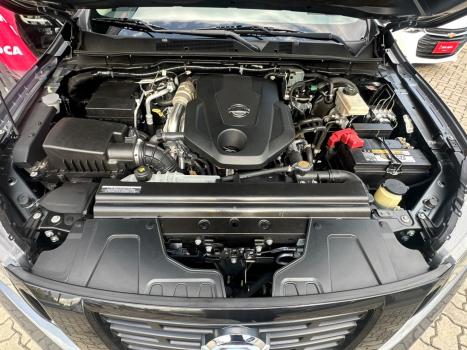 NISSAN Frontier 2.3 ATTACK CABINE DUPLA 4X4 BI-TURBO DIESEL AUTOM�TICO, Foto 9