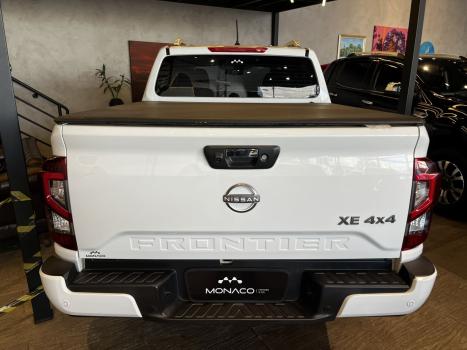NISSAN Frontier 2.3 16V XE 4X4 CABINE DUPLA BI-TURBO DIESEL AUTOM�TICO, Foto 3