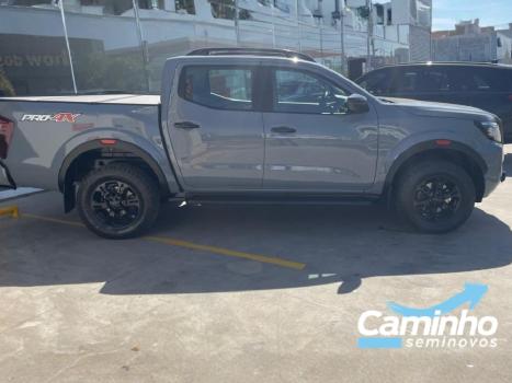 NISSAN Frontier 2.3 16V PRO4X CABINE DUPLA 4X4 BI-TURBO DIESEL AUTOM�TICO, Foto 4