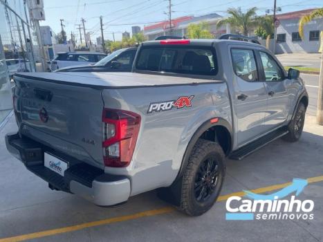 NISSAN Frontier 2.3 16V PRO4X CABINE DUPLA 4X4 BI-TURBO DIESEL AUTOM�TICO, Foto 5