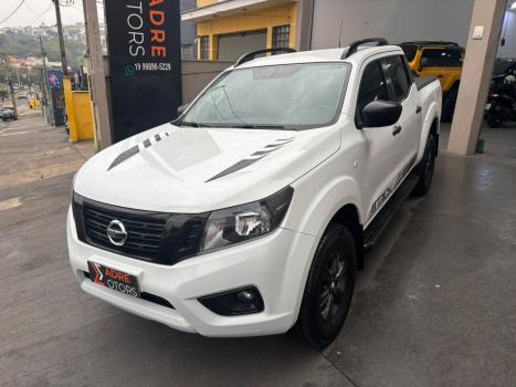 NISSAN Frontier 2.3 ATTACK CABINE DUPLA 4X4 BI-TURBO DIESEL AUTOM�TICO, Foto 4