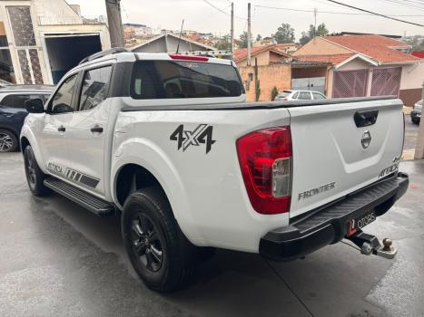 NISSAN Frontier 2.3 ATTACK CABINE DUPLA 4X4 BI-TURBO DIESEL AUTOM�TICO, Foto 5