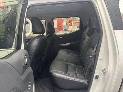 NISSAN Frontier 2.3 ATTACK CABINE DUPLA 4X4 BI-TURBO DIESEL AUTOM�TICO, Foto 13