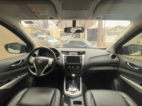 NISSAN Frontier 2.3 ATTACK CABINE DUPLA 4X4 BI-TURBO DIESEL AUTOM�TICO, Foto 14