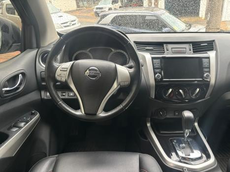 NISSAN Frontier 2.3 ATTACK CABINE DUPLA 4X4 BI-TURBO DIESEL AUTOM�TICO, Foto 15