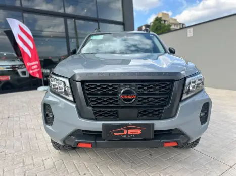 NISSAN Frontier 2.3 16V PRO4X CABINE DUPLA 4X4 BI-TURBO DIESEL AUTOMÁTICO, Foto 1