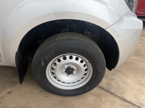 NISSAN Frontier 2.3 16V S 4X4 CABINE DUPLA BI-TURBO DIESEL, Foto 4