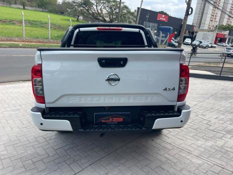 NISSAN Frontier 2.3 ATTACK CABINE DUPLA 4X4 BI-TURBO DIESEL AUTOMÁTICO, Foto 3