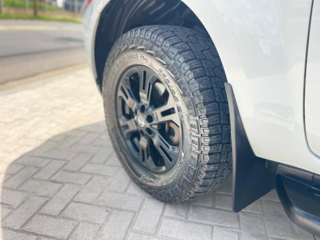 NISSAN Frontier 2.3 ATTACK CABINE DUPLA 4X4 BI-TURBO DIESEL AUTOMÁTICO, Foto 7