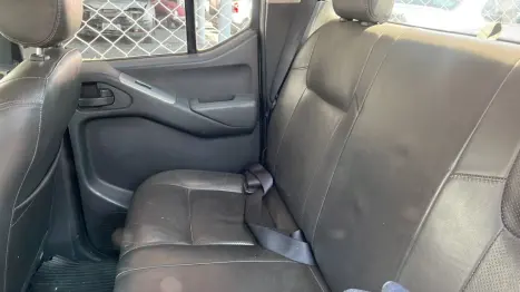 NISSAN Frontier 2.5 4X4 LE CABINE DUPLA TURBO DIESEL AUTOMTICO, Foto 5