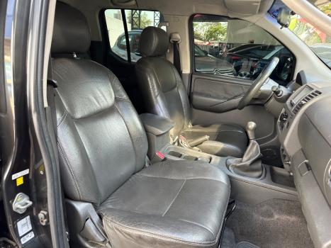 NISSAN Frontier 2.5 SE 4X4 TURBO DIESEL CABINE DUPLA, Foto 8