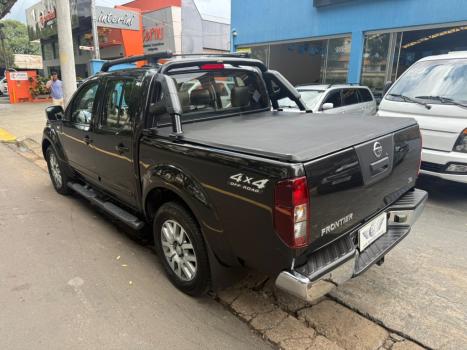 NISSAN Frontier 2.5 SL 10 ANOS 4X4 TURBO DIESEL CABINE DUPLA AUTOM�TICO, Foto 6