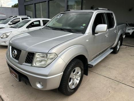 NISSAN Frontier 2.5 XE TURBO DIESEL CABINE DUPLA, Foto 2