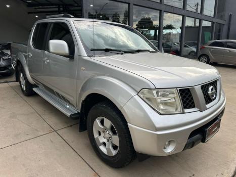 NISSAN Frontier 2.5 XE TURBO DIESEL CABINE DUPLA, Foto 3