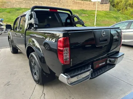 NISSAN Frontier 2.5 SE 4X4 TURBO DIESEL CABINE DUPLA, Foto 4