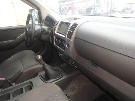 NISSAN Frontier 2.5 S 4X4 TURBO DIESEL CABINE DUPLA, Foto 17