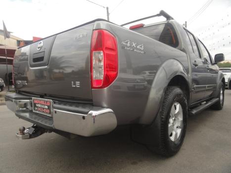 NISSAN Frontier 2.5 4X4 LE CABINE DUPLA TURBO DIESEL AUTOM�TICO, Foto 5