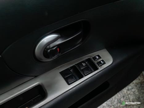 NISSAN Grand Livina 1.8 16V 4P SL FLEX AUTOM�TICO, Foto 16