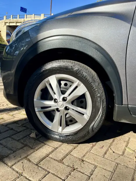 NISSAN Kicks 1.6 16V 4P FLEXSTART S X-TRONIC AUTOMÁTICO CVT, Foto 7 NISSAN Kicks 1.6 16V 4P FLEXSTART S X-TRONIC AUTOMÁTICO CVT, Foto 7