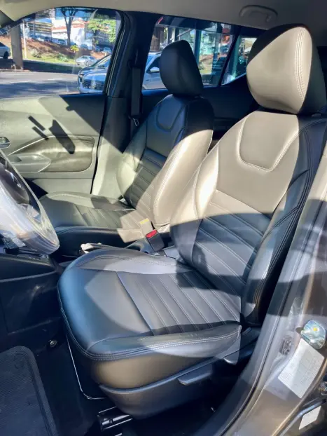 NISSAN Kicks 1.6 16V 4P FLEXSTART S X-TRONIC AUTOMÁTICO CVT, Foto 11 NISSAN Kicks 1.6 16V 4P FLEXSTART S X-TRONIC AUTOMÁTICO CVT, Foto 11