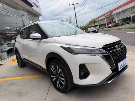 NISSAN Kicks 1.6 16V 4P FLEXSTART EXCLUSIVE XTRONIC AUTOM�TICO CVT, Foto 3