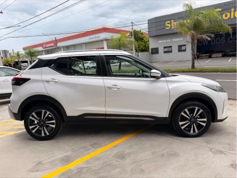 NISSAN Kicks 1.6 16V 4P FLEXSTART EXCLUSIVE XTRONIC AUTOM�TICO CVT, Foto 4