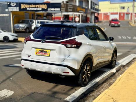 NISSAN Kicks 1.6 16V 4P FLEXSTART EXCLUSIVE XTRONIC AUTOM�TICO CVT, Foto 4