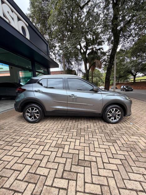 NISSAN Kicks 1.6 16V 4P FLEXSTART SENSE XTRONIC AUTOM�TICO CVT, Foto 3