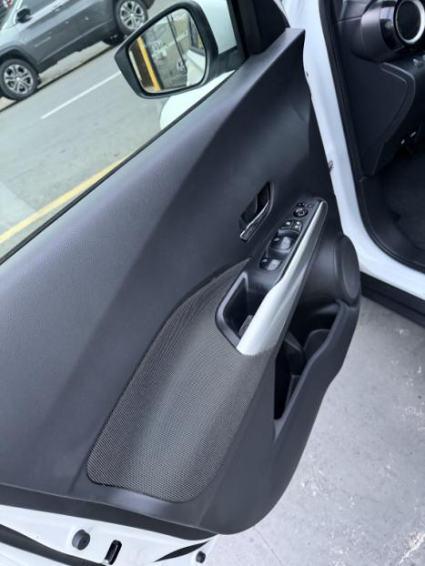 NISSAN Kicks 1.6 16V 4P FLEX SV X-TRONIC AUTOM�TICO CVT, Foto 9