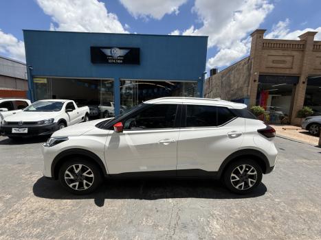 NISSAN Kicks 1.6 16V 4P FLEXSTART SENSE XTRONIC AUTOM�TICO CVT, Foto 3