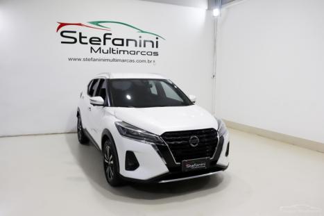 NISSAN Kicks 1.6 16V 4P FLEXSTART EXCLUSIVE XTRONIC AUTOM�TICO CVT, Foto 3