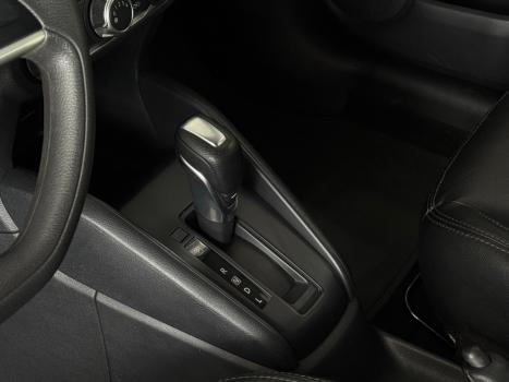 NISSAN Kicks 1.6 16V 4P FLEXSTART S DIRECT X-TRONIC AUTOM�TICO CVT, Foto 9