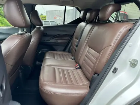 NISSAN Kicks 1.6 16V 4P FLEXSTART S DIRECT X-TRONIC AUTOM�TICO CVT, Foto 6