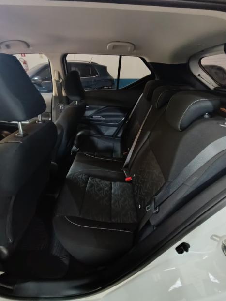 NISSAN Kicks 1.6 16V 4P FLEXSTART XPLAY XTRONIC AUTOM�TICO CVT, Foto 9
