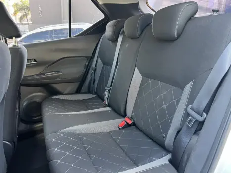 NISSAN Kicks 1.6 16V 4P FLEXSTART S DIRECT X-TRONIC AUTOM�TICO CVT, Foto 9