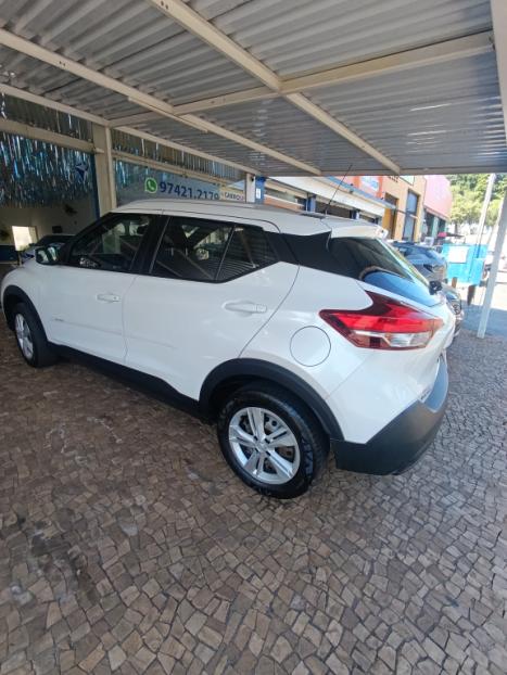 NISSAN Kicks 1.6 16V 4P FLEXSTART S X-TRONIC AUTOM�TICO CVT, Foto 3