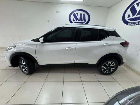 NISSAN Kicks 1.6 16V 4P FLEXSTART SENSE XTRONIC AUTOM�TICO CVT, Foto 2