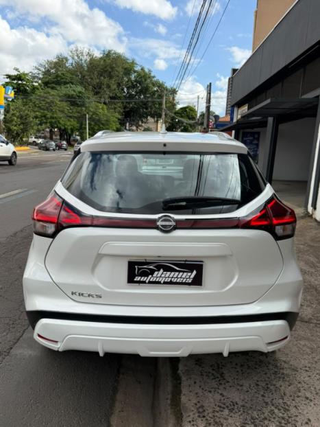 NISSAN Kicks 1.6 16V 4P FLEXSTART SENSE XTRONIC AUTOMÁTICO CVT, Foto 2