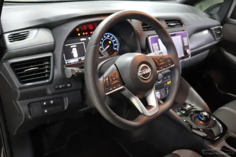 NISSAN Leaf B12P 4P 40 ELÉTRICO, Foto 4 NISSAN Leaf B12P 4P 40 ELÉTRICO, Foto 4